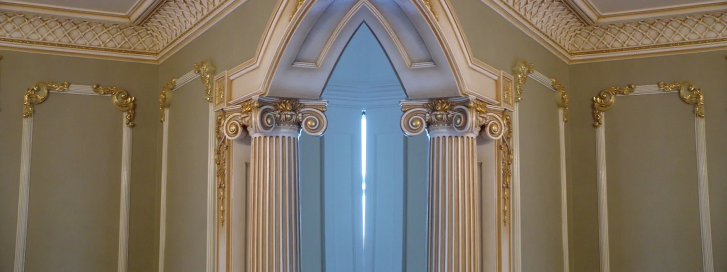 Exquisite Plaster Coving Handmade in London